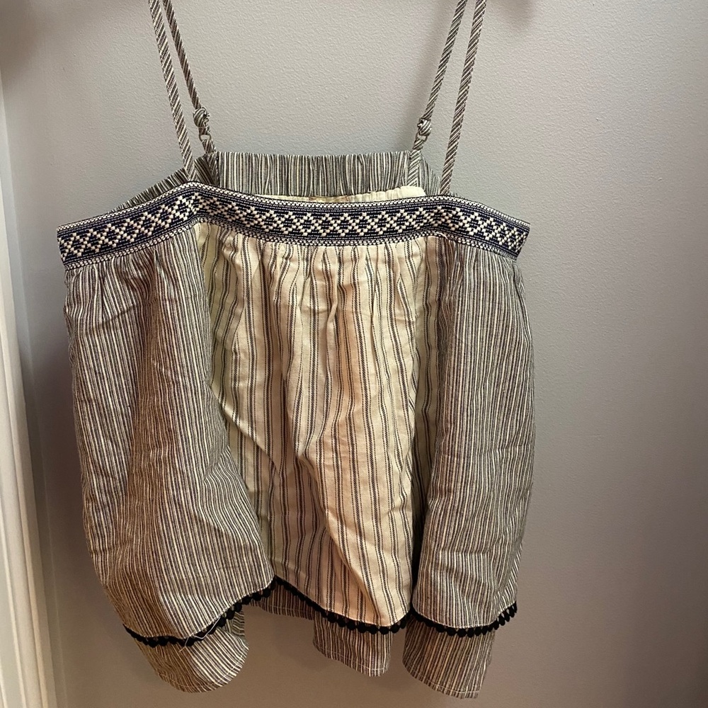 Hem and Thread Tank top